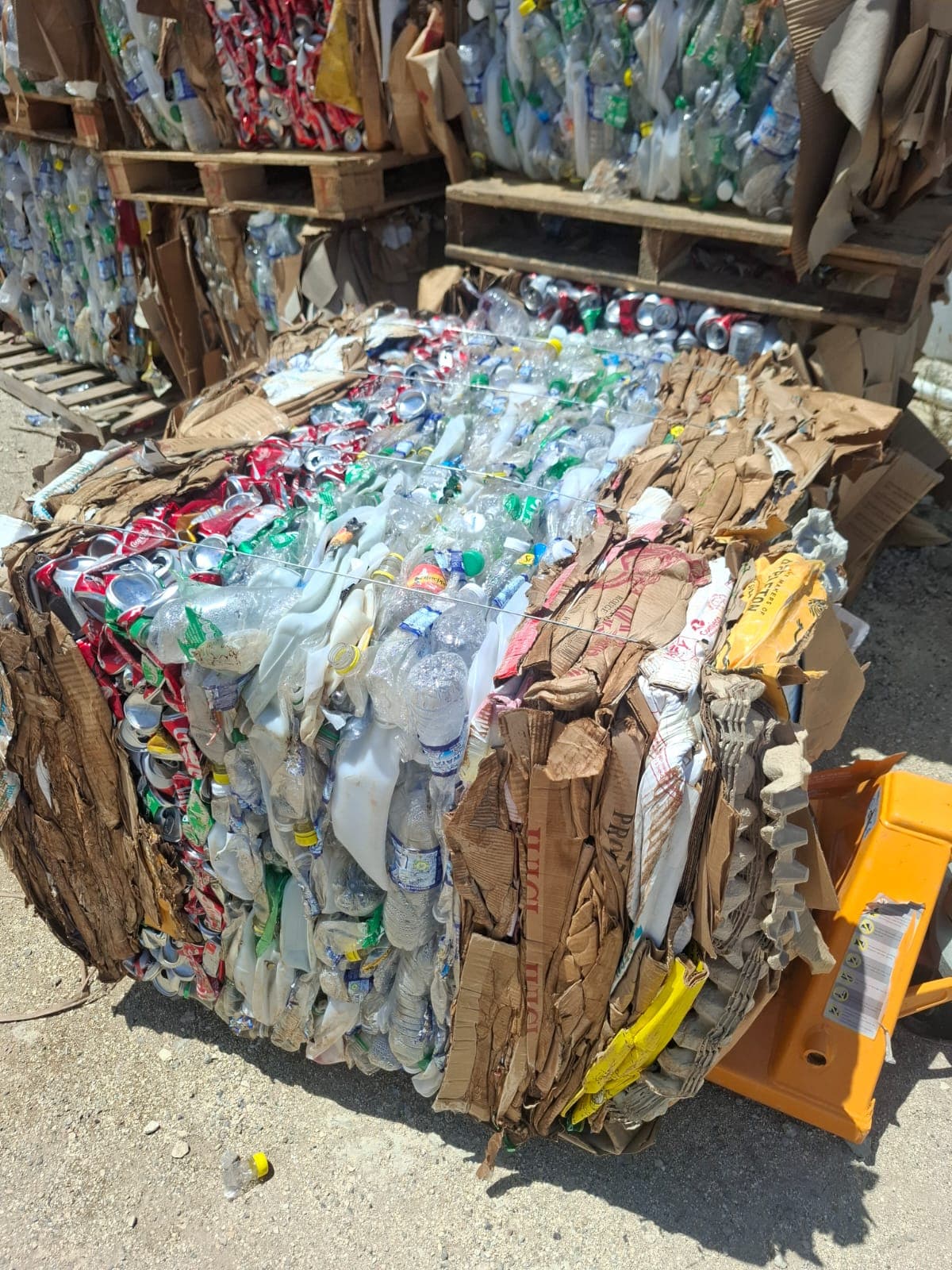 Plastic materials for recycling